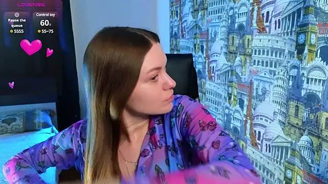 Lovella Lips online show from 24, 2, 2025