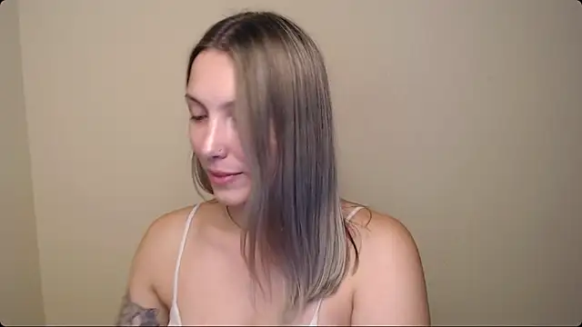 VanessaMay  online show from 8, 9, 2025