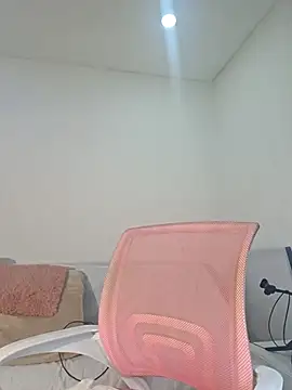 Anal Luucia online show from 7, 4, 2026