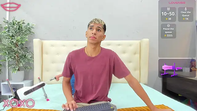 kieran derek online show from 23, 3, 2025