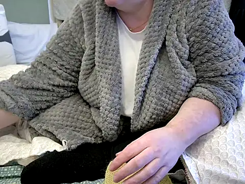 MarthaBriest online show from 15, 2, 2026