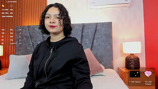 Snapshot of pretty_sunlight_ chatting on 15, 1, 2025 pretty sunlight online show from 15, 1, 2025