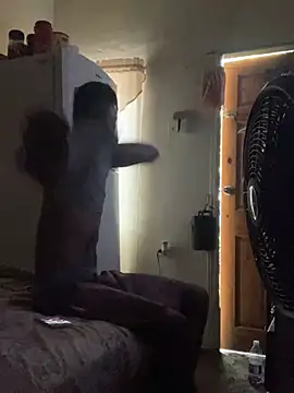 Johnras121 online show from 10, 3, 2025