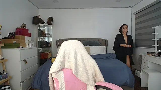 aya saki online show from 14, 11, 2025