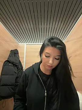 Tisha Busty online show from 24, 2, 2026