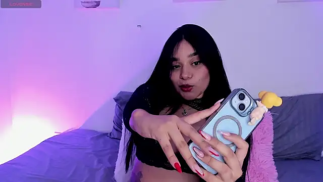 Snapshot of Sofi-James chatting on 23, 2, 2025 Sofi-James online show from 23, 2, 2025