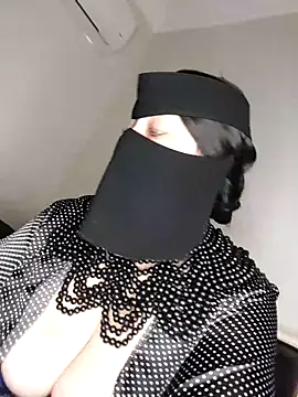 -Arab milf- online show from 18, 2, 2025