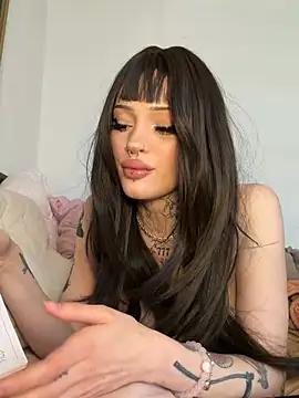 Snapshot of madelinexx chatting on 5, 5, 2026 madelinexx online show from 5, 5, 2026