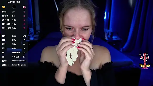 MaribelRiverr  online show from 15, 9, 2025