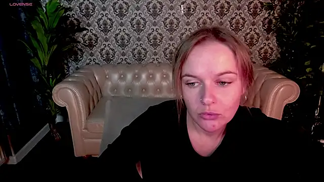 MaribelRiverr  online show from 21, 9, 2025