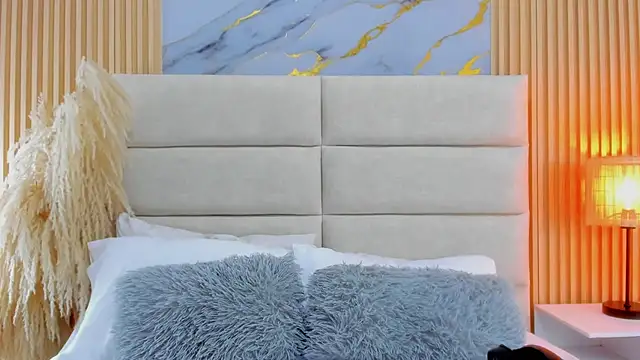 Jaslyn  Smith online show from 24, 3, 2026