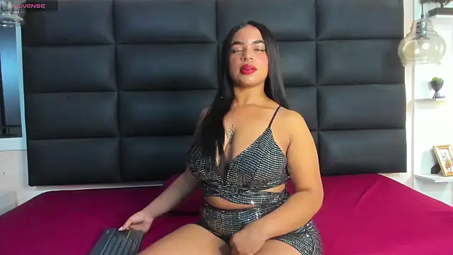 Snapshot of britanny-collyns chatting on 18, 2, 2025 britanny-collyns online show from 18, 2, 2025