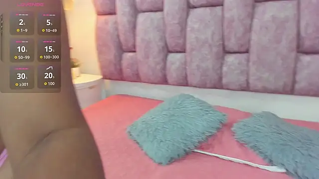 Snapshot of britanny-collyns chatting on 9, 9, 2025 britanny-collyns online show from 9, 9, 2025