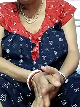 Snapshot of miss-Riy chatting on 17, 12, 2025 miss-Riy online show from 17, 12, 2025