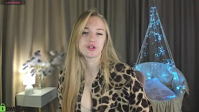 Snapshot of Stacy_River chatting on 3, 10, 2025 Stacy River online show from 3, 10, 2025