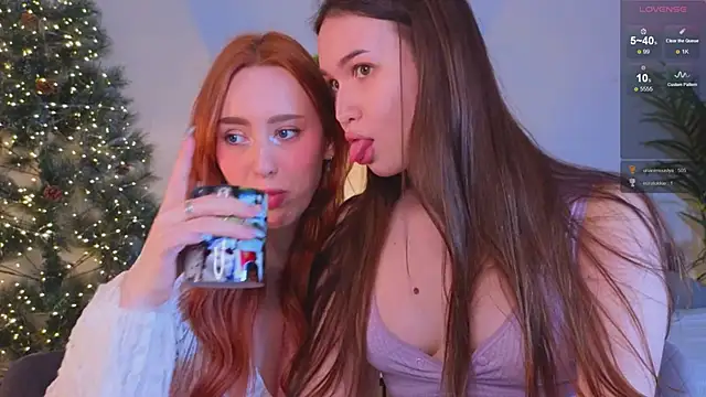 Roxie Mils online show from 22, 12, 2024