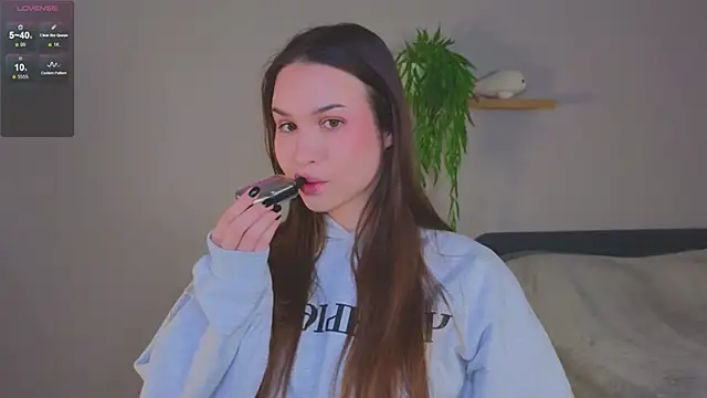 Roxie Mils online show from 6, 2, 2025