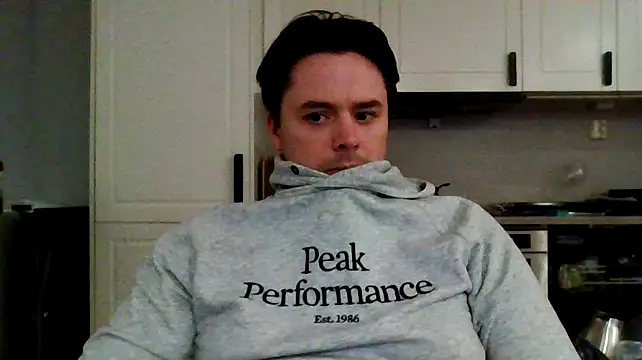 Snapshot of aleksergira chatting on 11, 12, 2024 aleksergira online show from 11, 12, 2024