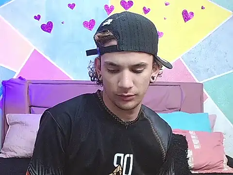 tylor boy online show from 13, 9, 2025