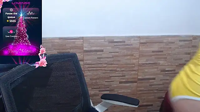 Snapshot of athenea_russo4 chatting on 12, 12, 2024 athenea russo4 online show from 12, 12, 2024