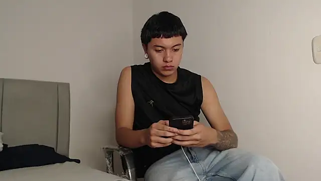 alex-lover online show from 10, 4, 2026