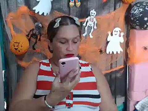 mom son dirty online show from 21, 10, 2025