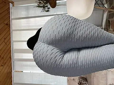 Snapshot of Milff_parkerrr chatting on 31, 1, 2025 Milff parkerrr online show from 31, 1, 2025