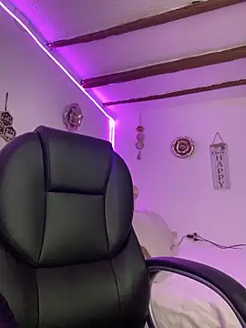 Milff parkerrr online show from 23, 2, 2026