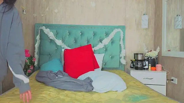 Marcelaa fox online show from 18, 12, 2025