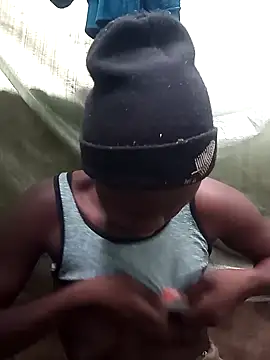 Snapshot of Black_juicy24 chatting on 4, 1, 2025 Black juicy24 online show from 4, 1, 2025