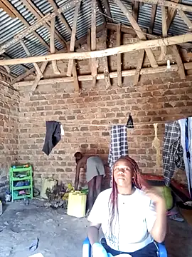 Black juicy24 online show from 25, 11, 2025