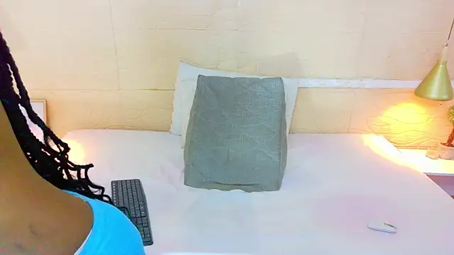 Chocolatte bar online show from 13, 2, 2026