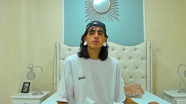 Snapshot of Matthew_Dixonn chatting on 6, 12, 2024 Matthew Dixonn online show from 6, 12, 2024