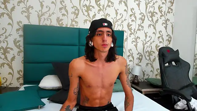 Snapshot of Matthew_Dixonn chatting on 30, 12, 2024 Matthew Dixonn online show from 30, 12, 2024