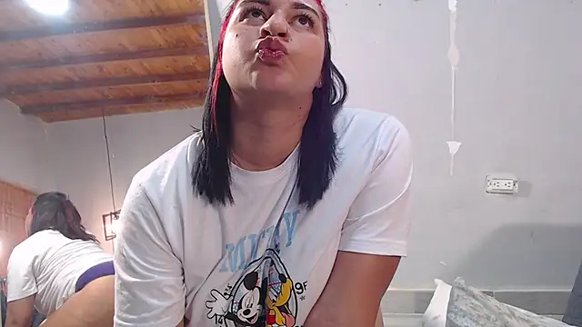 Luna Florez online show from 7, 12, 2024