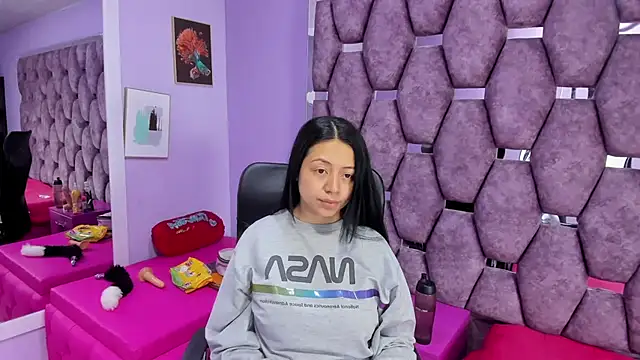 Snapshot of slut_anal_ chatting on 14, 1, 2025 slut anal online show from 14, 1, 2025