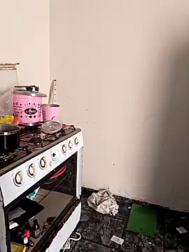 Scarlett-Leh online show from 22, 1, 2025