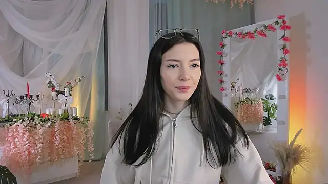Snapshot of Julietta_Romanis chatting on 24, 2, 2025 Julietta Romanis online show from 24, 2, 2025