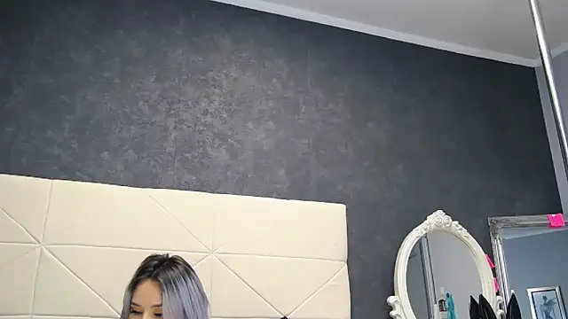 IssaSmith online show from 11, 2, 2025