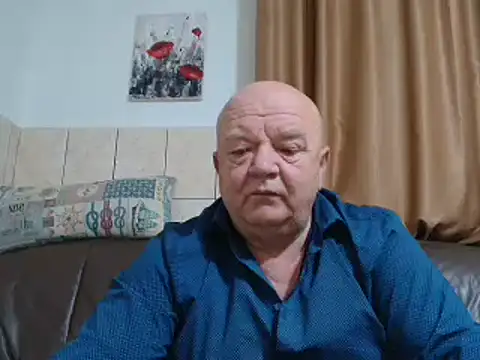 Snapshot of fullballs6 chatting on 18, 12, 2024 fullballs6 online show from 18, 12, 2024