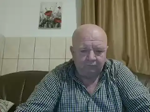 Snapshot of fullballs6 chatting on 5, 2, 2025 fullballs6 online show from 5, 2, 2025