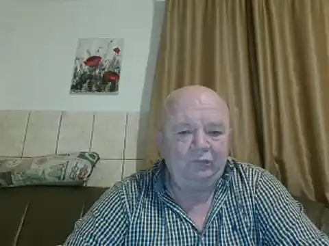 Snapshot of fullballs6 chatting on 17, 2, 2025 fullballs6 online show from 17, 2, 2025