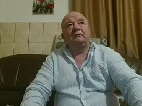 Snapshot of fullballs6 chatting on 22, 2, 2025 fullballs6 online show from 22, 2, 2025