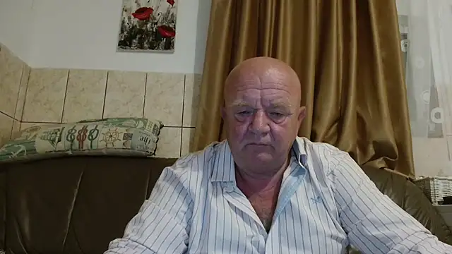 Snapshot of fullballs6 chatting on 20, 9, 2025 fullballs6 online show from 20, 9, 2025