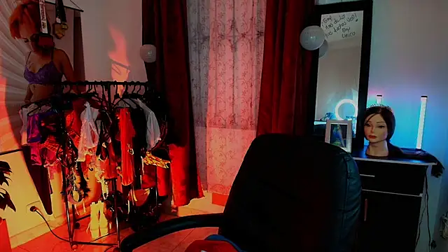 TinnaDawsom online show from 28, 11, 2025