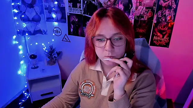 Snapshot of Rudy_02 chatting on 22, 10, 2025 Rudy 02 online show from 22, 10, 2025