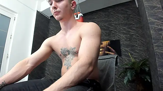 leonardsmith01 online show from 14, 2, 2025