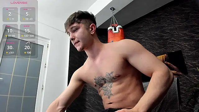 leonardsmith01 online show from 3, 3, 2025