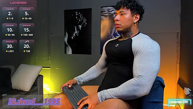 bradley smith online show from 7, 3, 2026