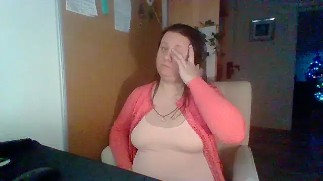 Snapshot of ReifeVenna chatting on 13, 1, 2025 ReifeVenna online show from 13, 1, 2025